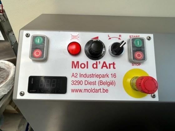 Mol d Art Chocolate Moulding Machine Pic 03